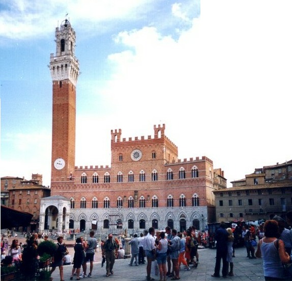 24piazzadelcampofin.jpg